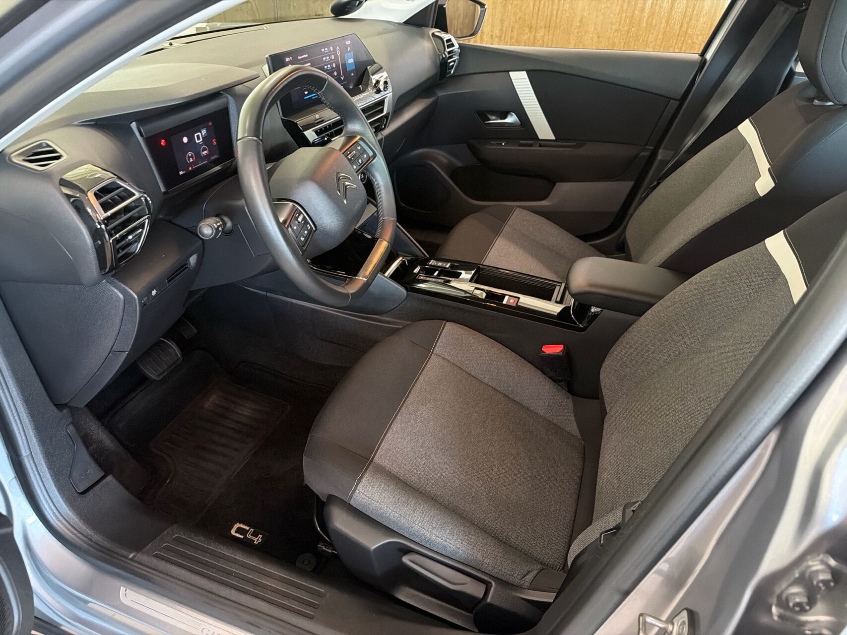 Billede af Citroën C4 1,2 PureTech Iconic EAT8 130HK 5d 8g Aut.