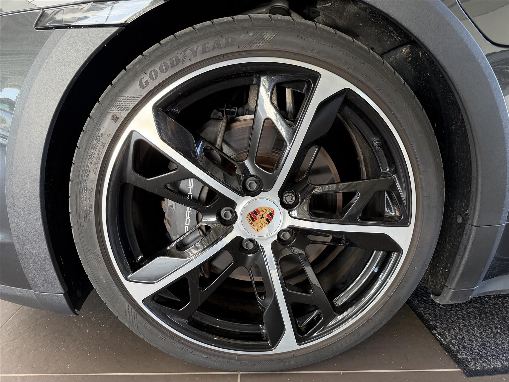 Billede af Porsche Taycan 4 Cross Turismo EL 4x4 435HK Stc Aut.