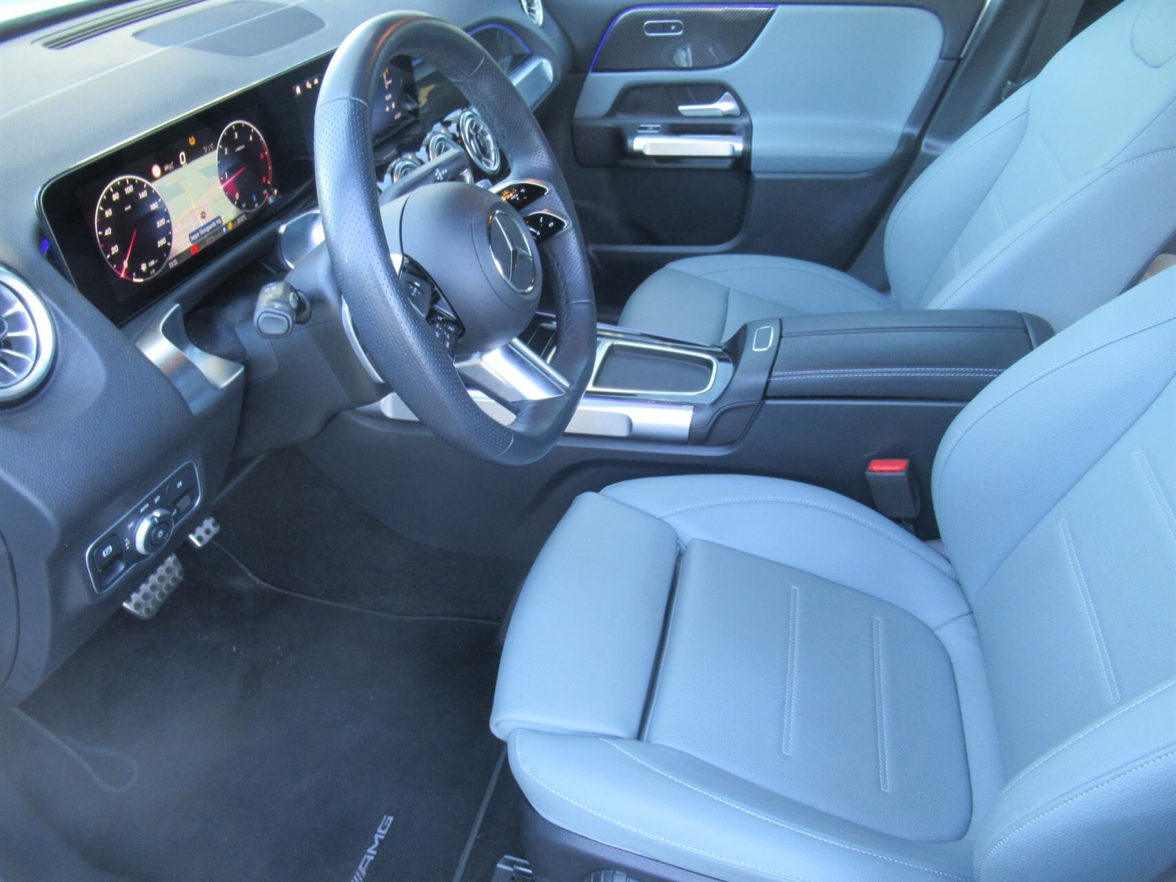 Billede af Mercedes-Benz GLB200 d 2,0 CDI AMG Advance Plus 8G-DCT 150HK 5d 8g Aut.