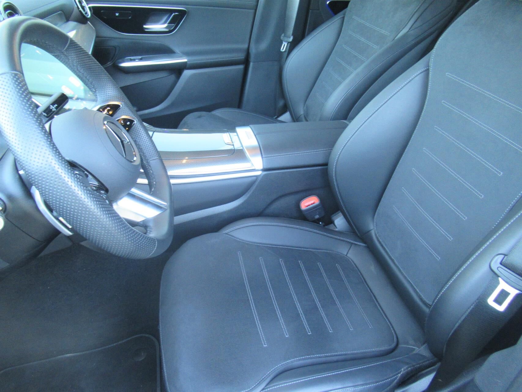 Billede af Mercedes-Benz GLC300 d 2,0 D AMG Advanced Plus 4Matic 9G-Tronic 269HK 5d 9g Aut.