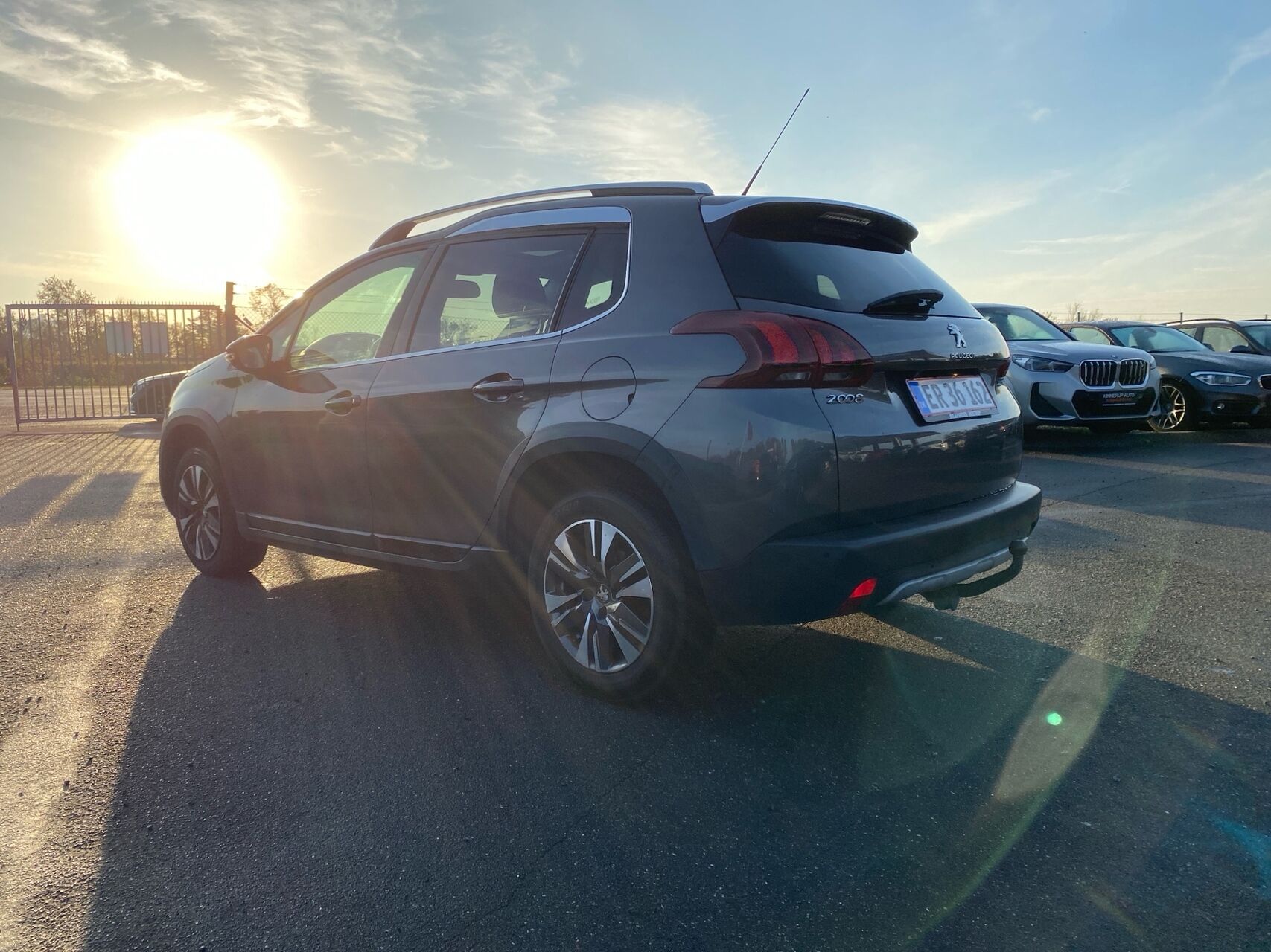 Billede af Peugeot 2008 1,2 e-THP Desire Sky 110HK 5d