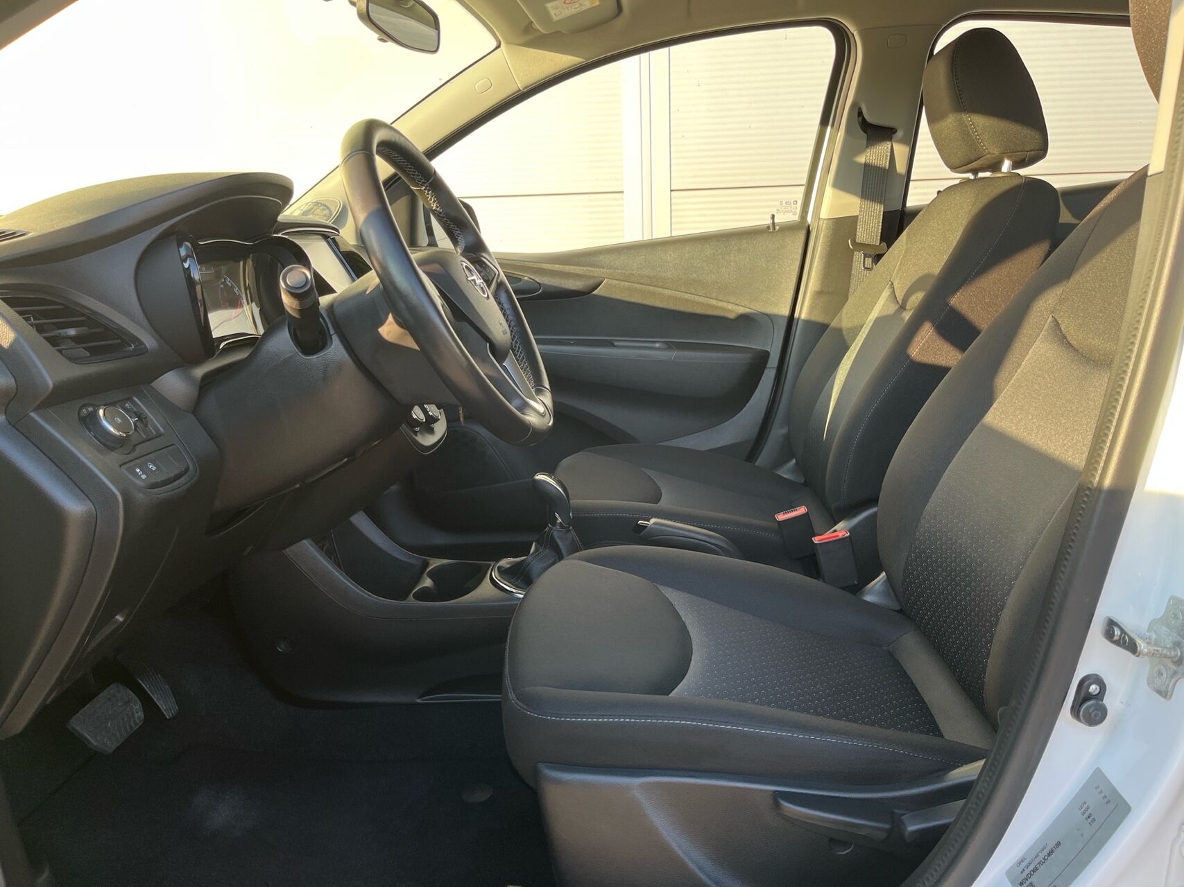 Billede af Opel Karl 1,0 Enjoy Easytronic 75HK 5d Aut.