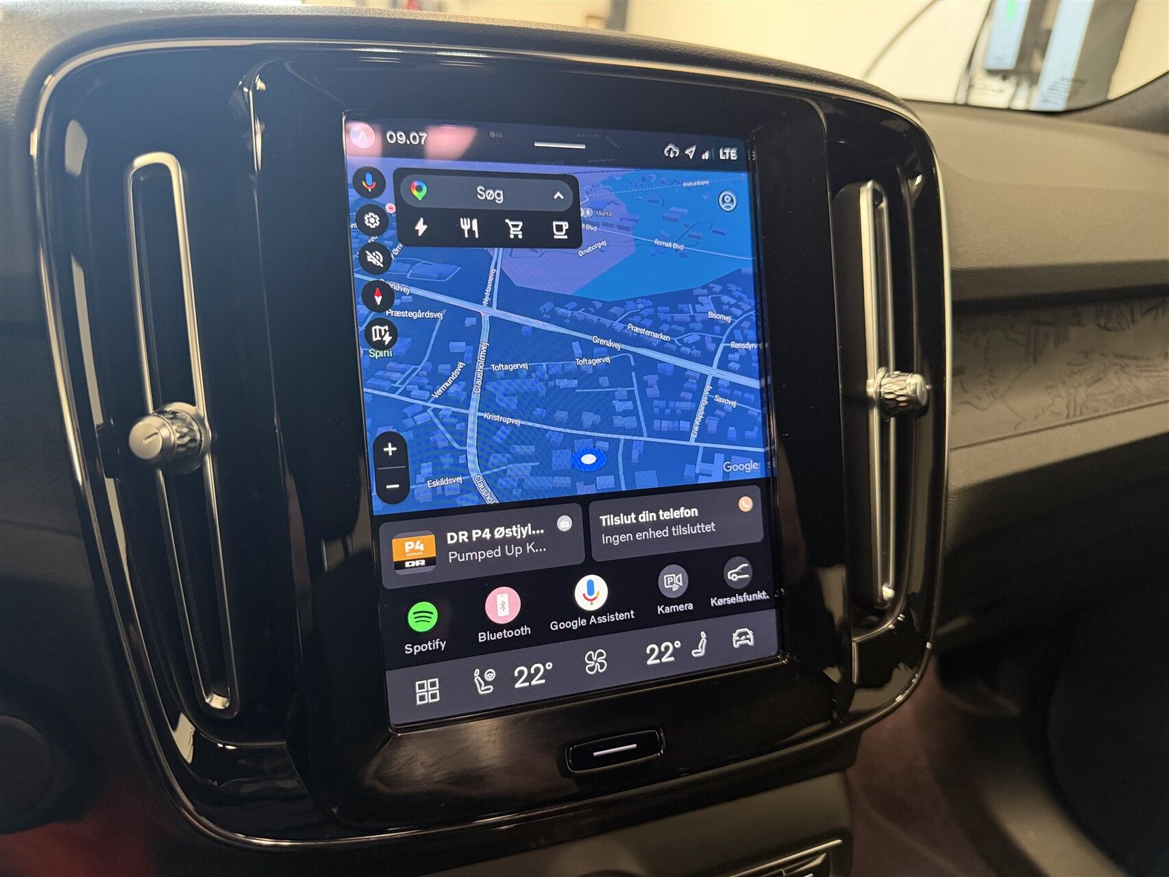 Billede af Volvo XC40 P6 Recharge Plus 231HK 5d Aut.