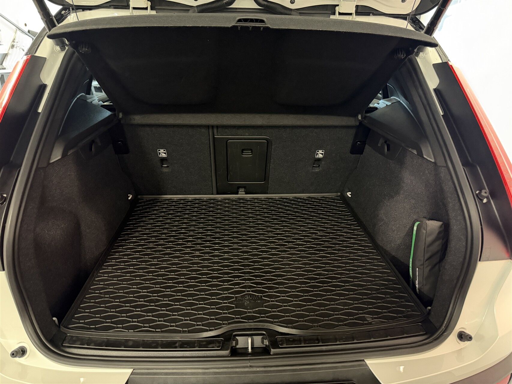 Billede af Volvo XC40 P6 Recharge Plus 231HK 5d Aut.