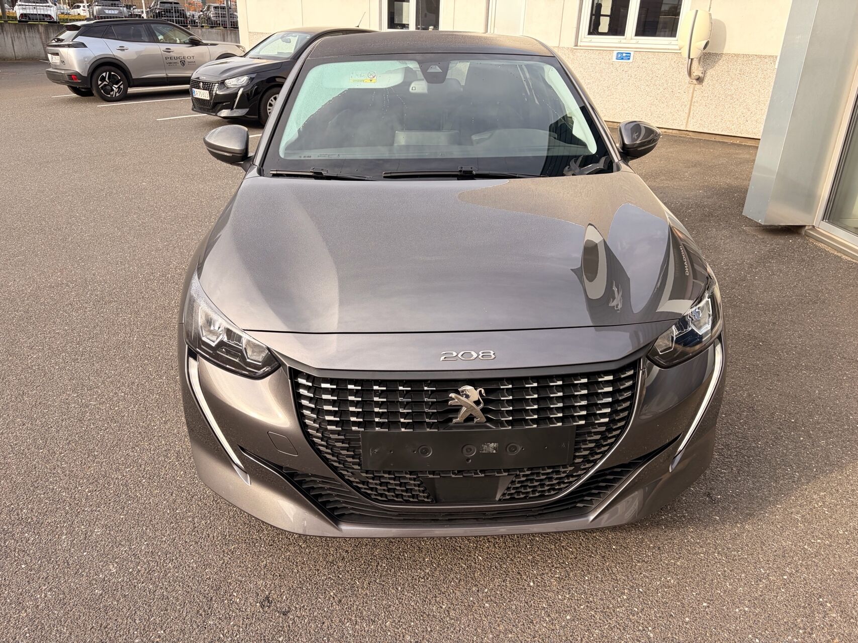 Billede af Peugeot 208 1,2 PureTech Allure Sky EAT8 100HK 5d 8g Aut.