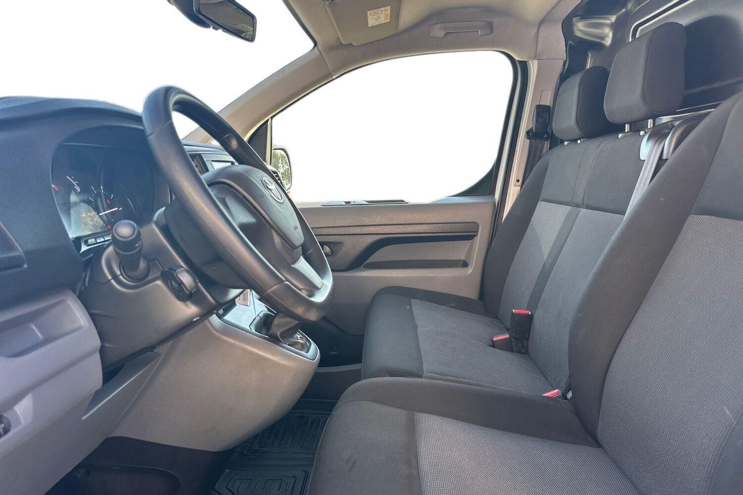 Billede af Toyota Proace Long 2,0 D Comfort 144HK Van 6g