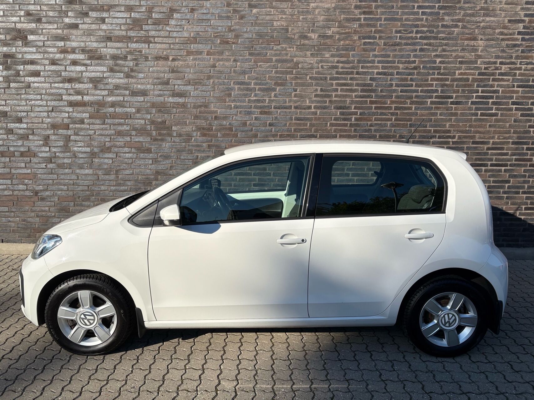 Billede af VW up 1,0 MPI Move Up! 60HK 5d