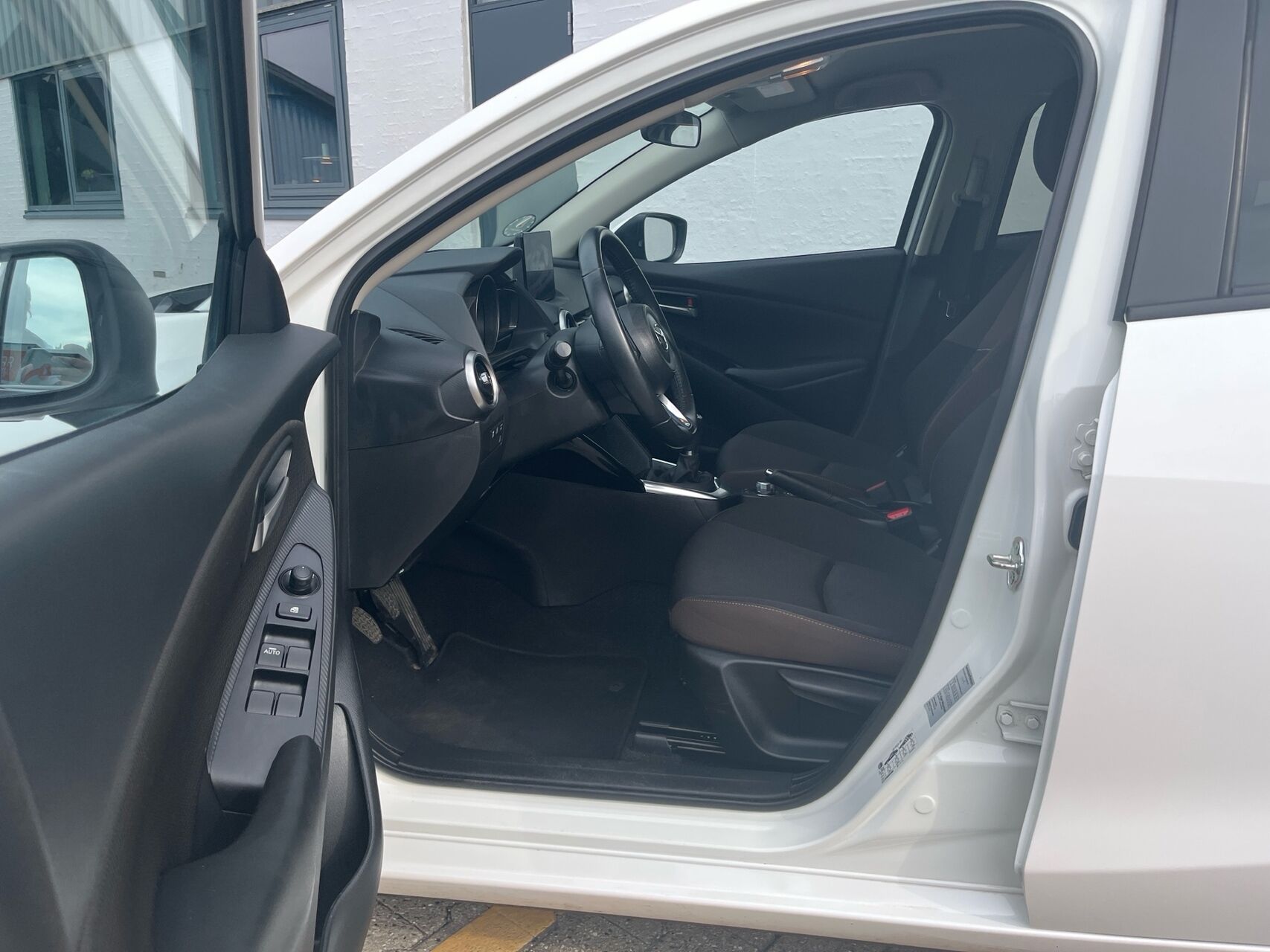 Billede af Mazda 2 1,5 Skyactiv-G Sky 90HK 5d 6g