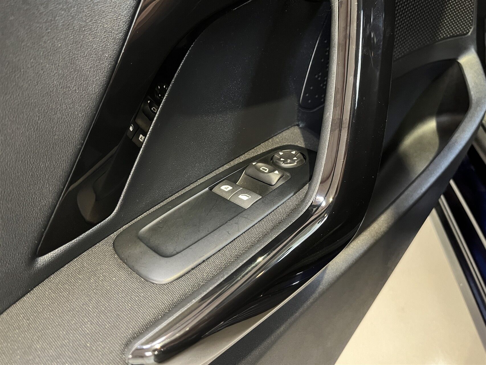 Billede af Peugeot 208 1,6 BlueHDi Envy 100HK 5d