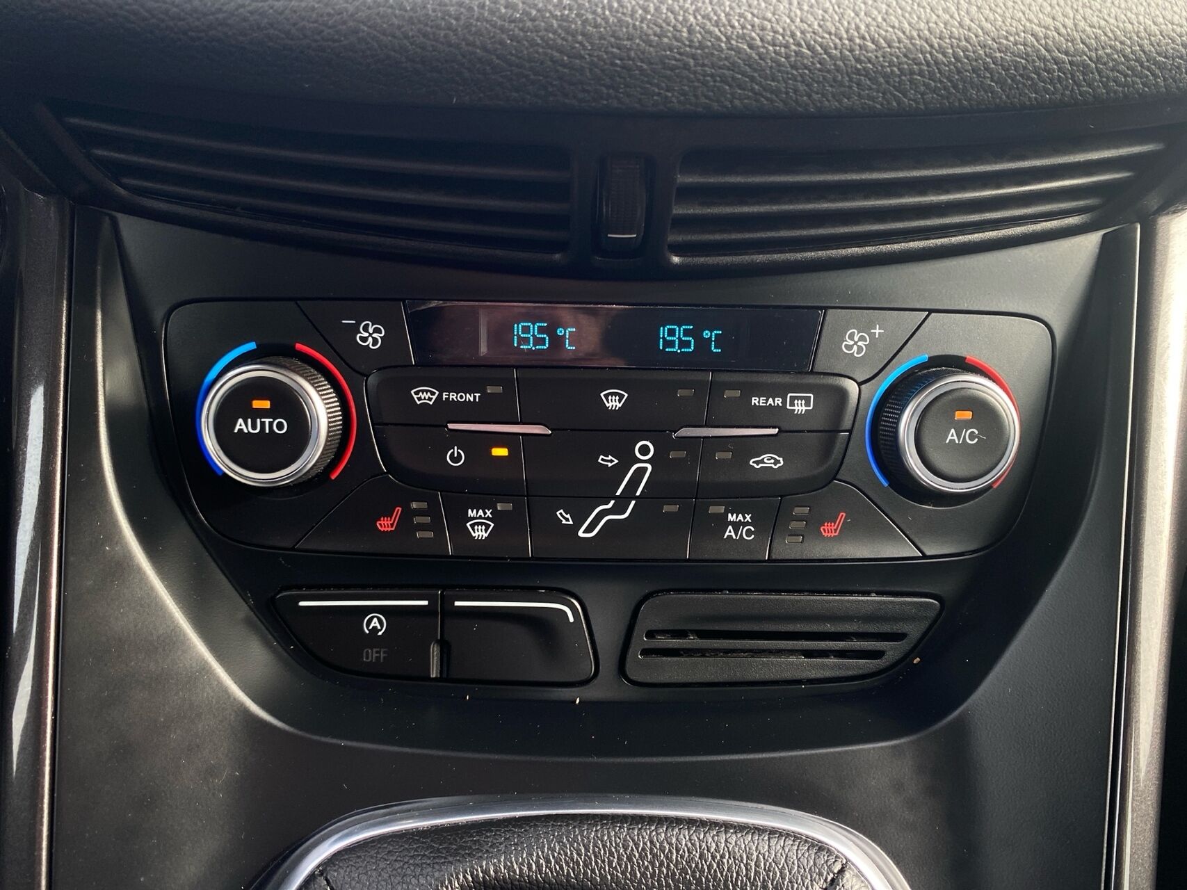 Billede af Ford C-MAX 1,0 EcoBoost Titanium 125HK 6g