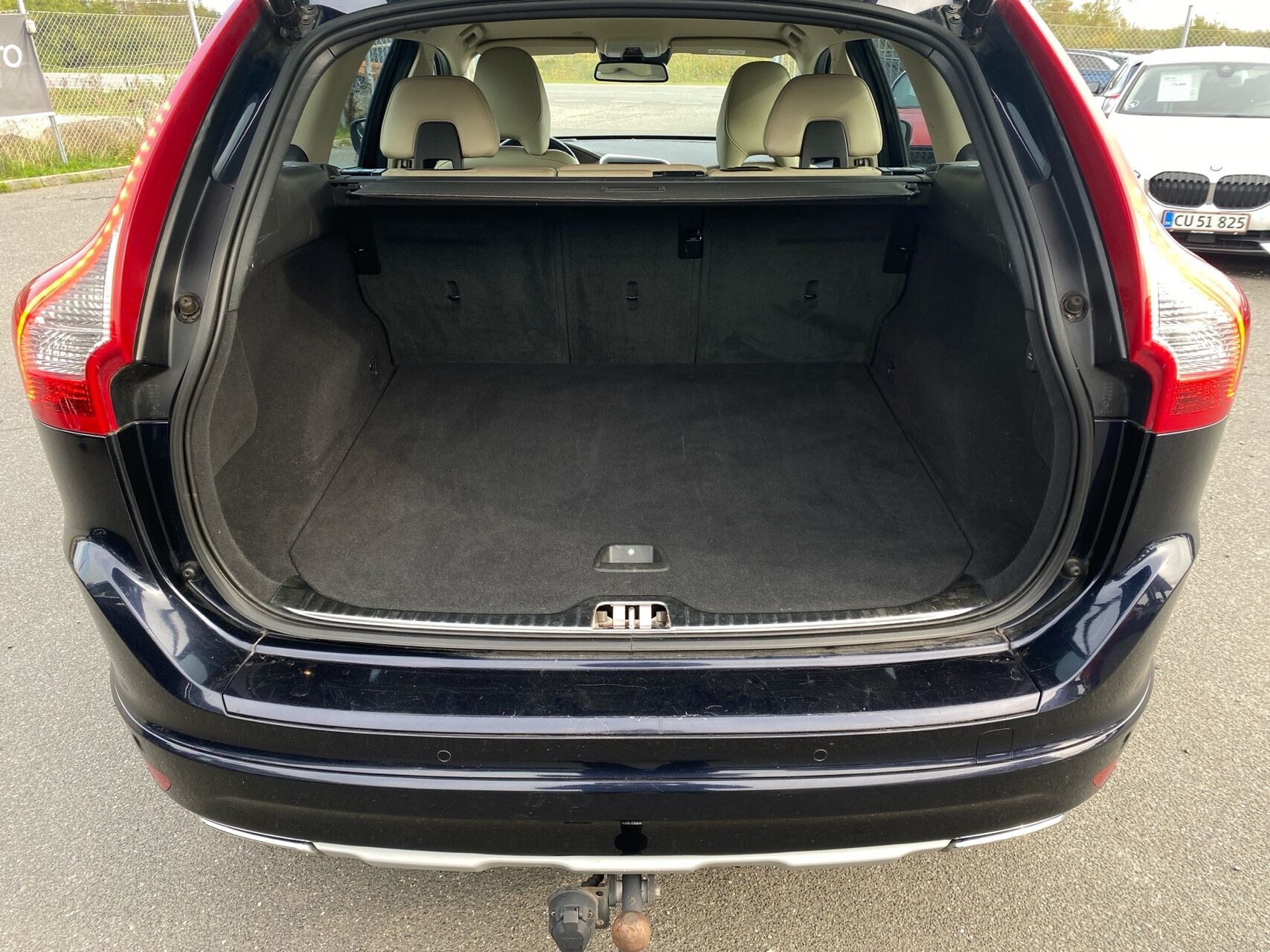 Billede af Volvo XC60 2,4 D5 Momentum AWD 220HK 5d 6g Aut.