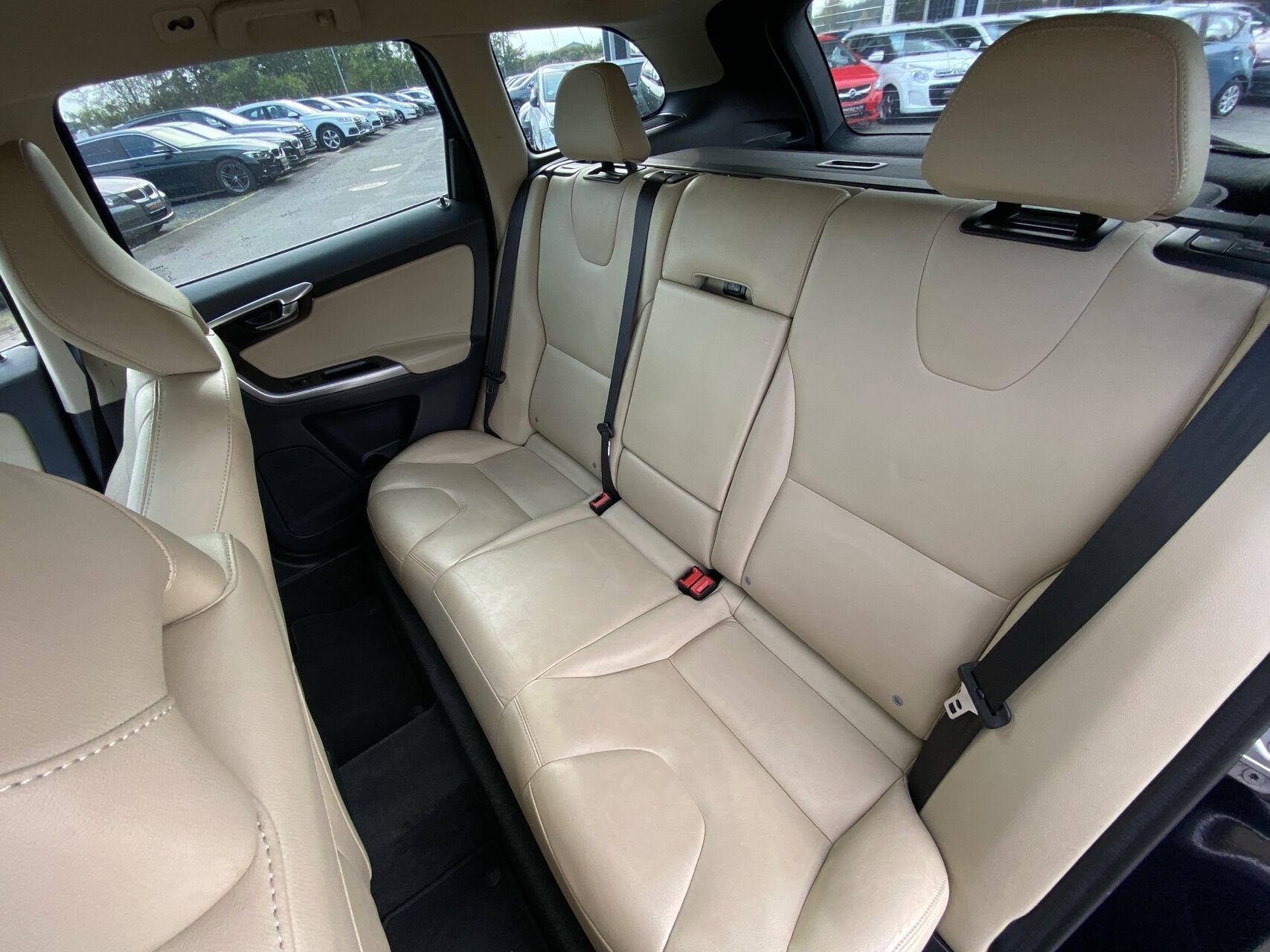 Billede af Volvo XC60 2,4 D5 Momentum AWD 220HK 5d 6g Aut.