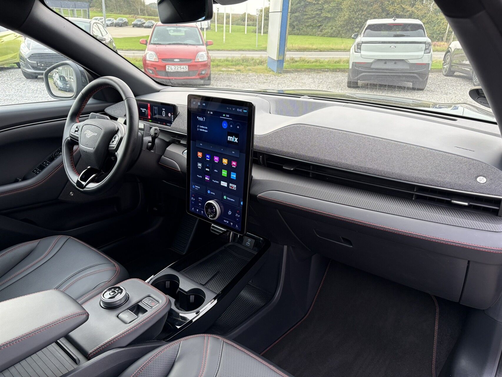 Billede af Ford Mustang Mach-E EL SR Premium AWD 269HK 5d Aut.