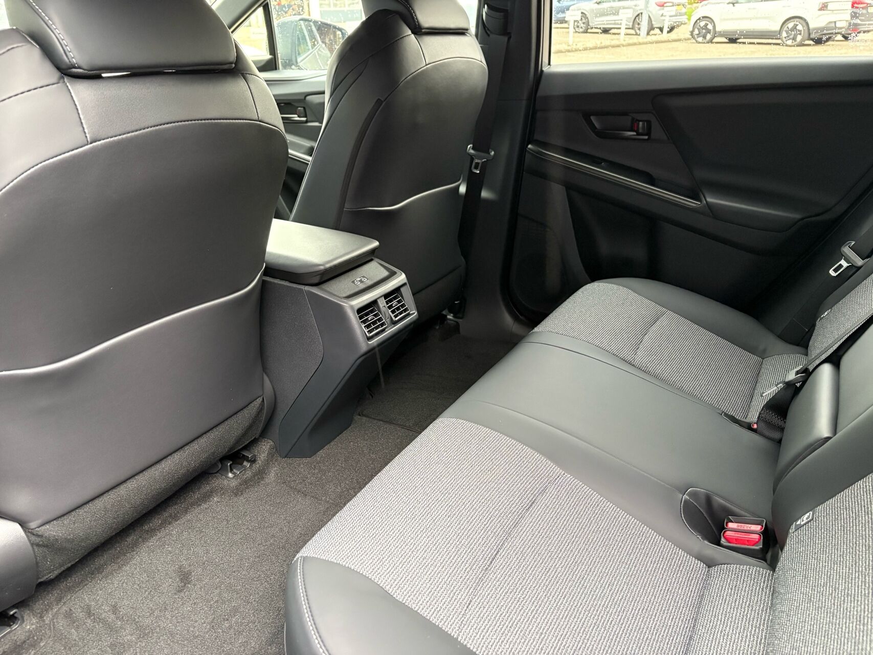Billede af Toyota bZ4X EL Active Tech 224HK 5d Aut.