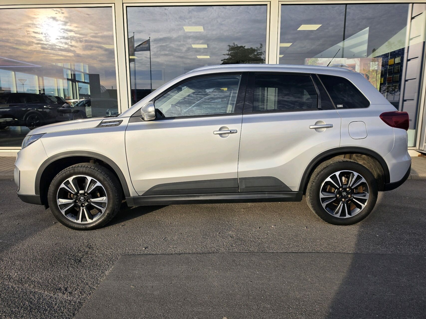 Billede af Suzuki Vitara 1,4 Boosterjet  Mild hybrid Adventure 129HK 5d 6g