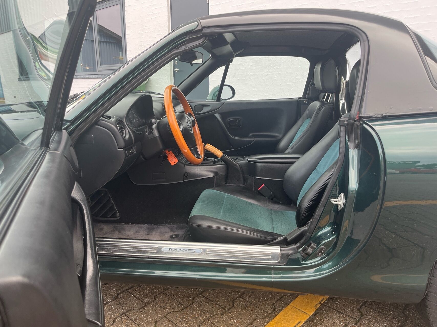 Billede af Mazda MX-5 1,6 110HK Cabr.