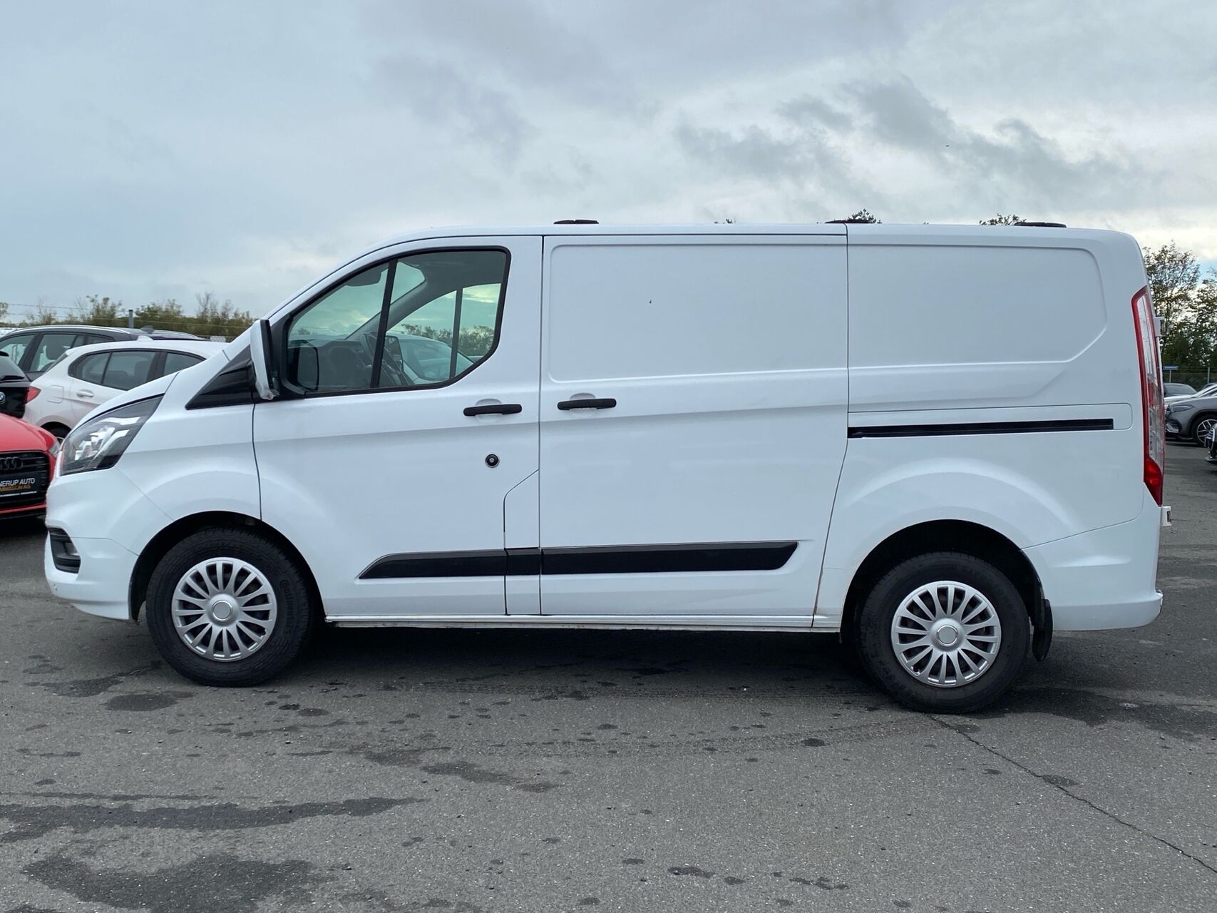 Billede af Ford Transit Custom 280 L1H1 2,0 TDCi Trend 170HK Van 6g Aut.