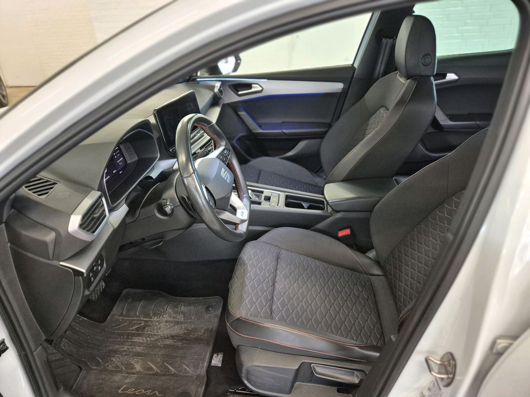 Billede af Seat Leon 1,4 e-Hybrid FR DSG 204HK 5d 6g Aut.