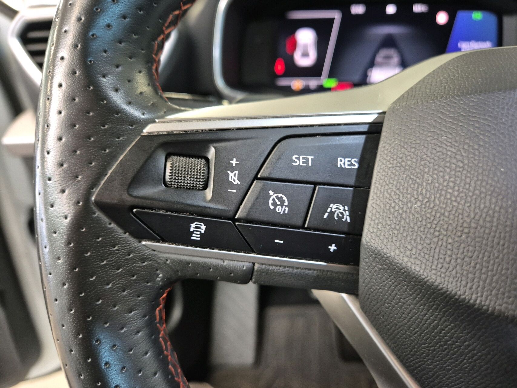 Billede af Seat Leon 1,4 e-Hybrid FR DSG 204HK 5d 6g Aut.
