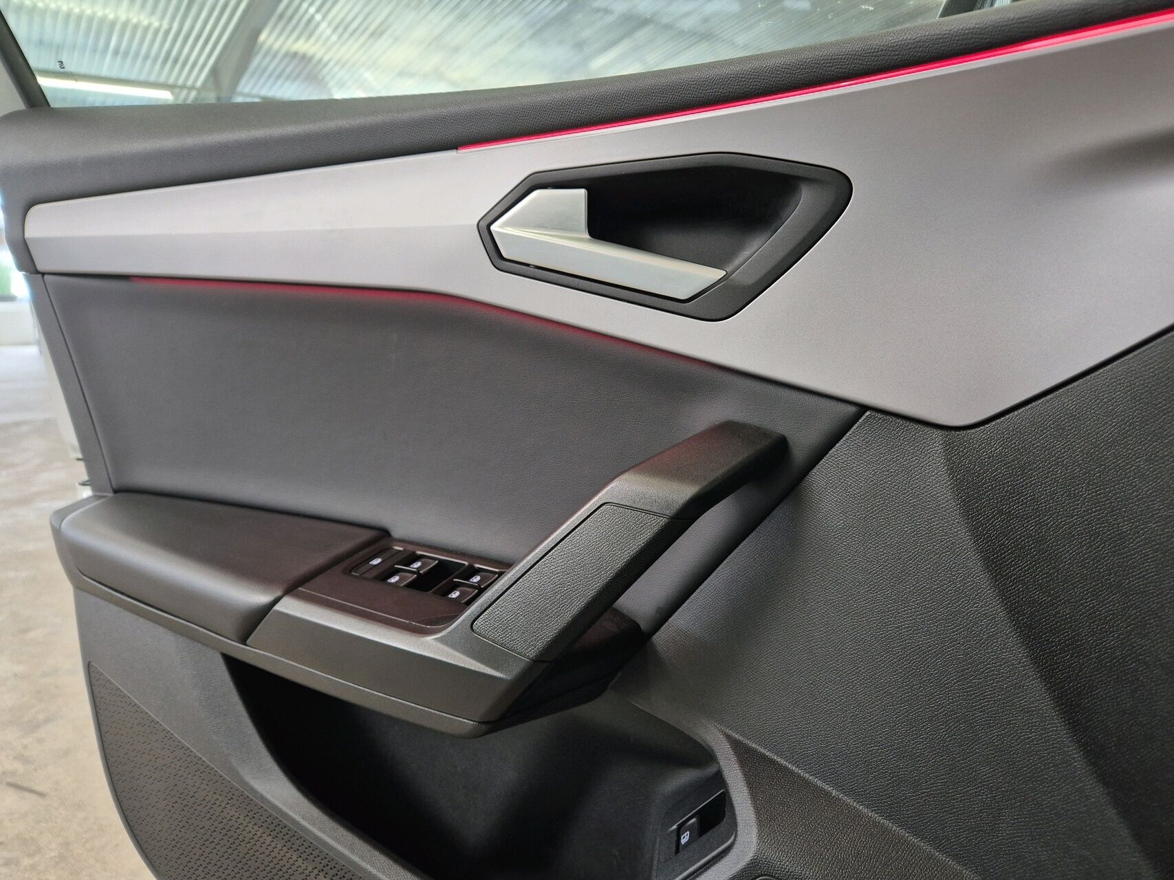 Billede af Seat Leon 1,4 e-Hybrid FR DSG 204HK 5d 6g Aut.