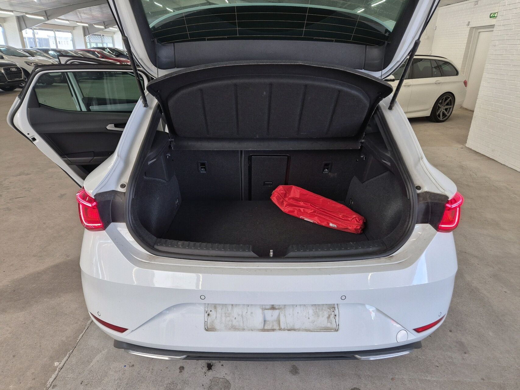 Billede af Seat Leon 1,4 e-Hybrid FR DSG 204HK 5d 6g Aut.