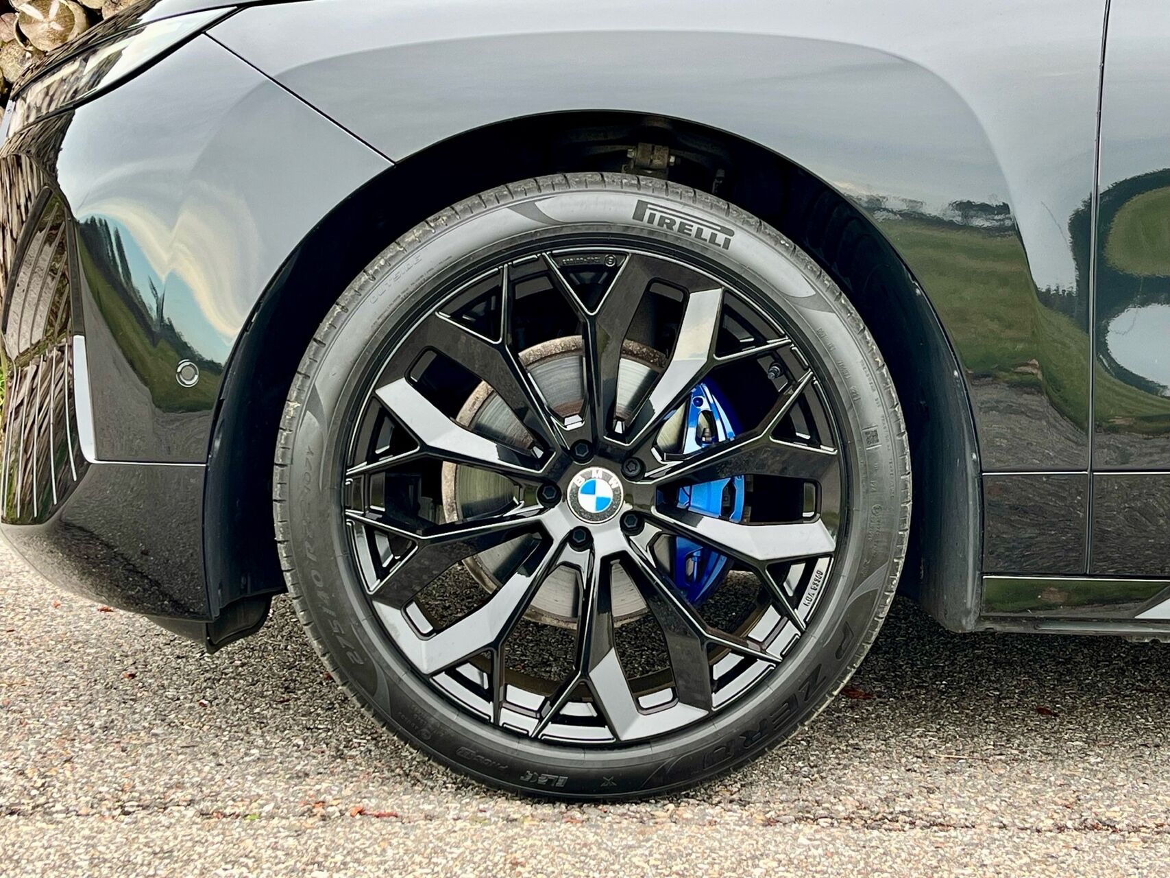Billede af BMW iX 50 EL Fully Charged XDrive 523HK 5d Aut.