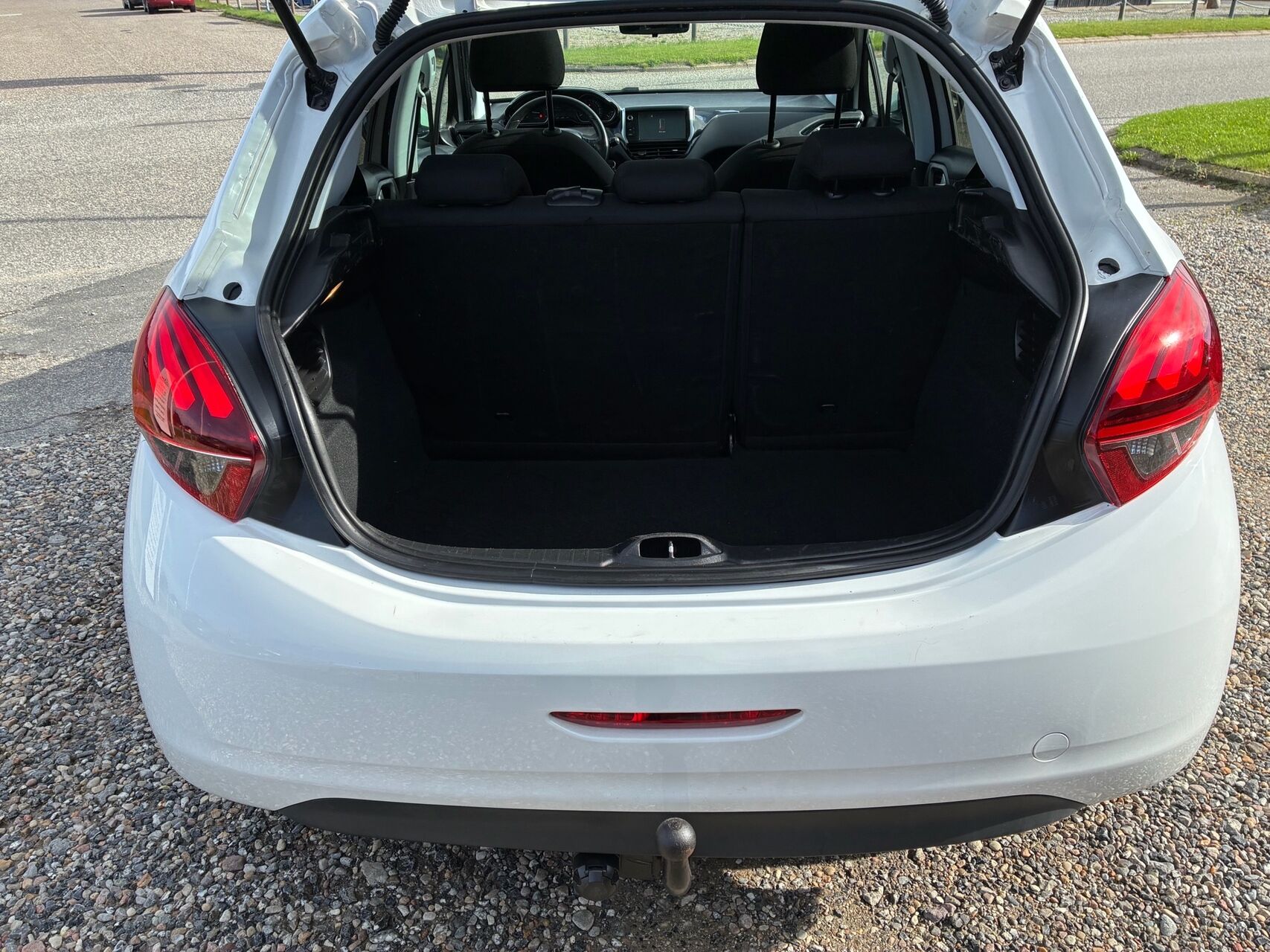Billede af Peugeot 208 1,6 BlueHDi Envy 100HK 5d