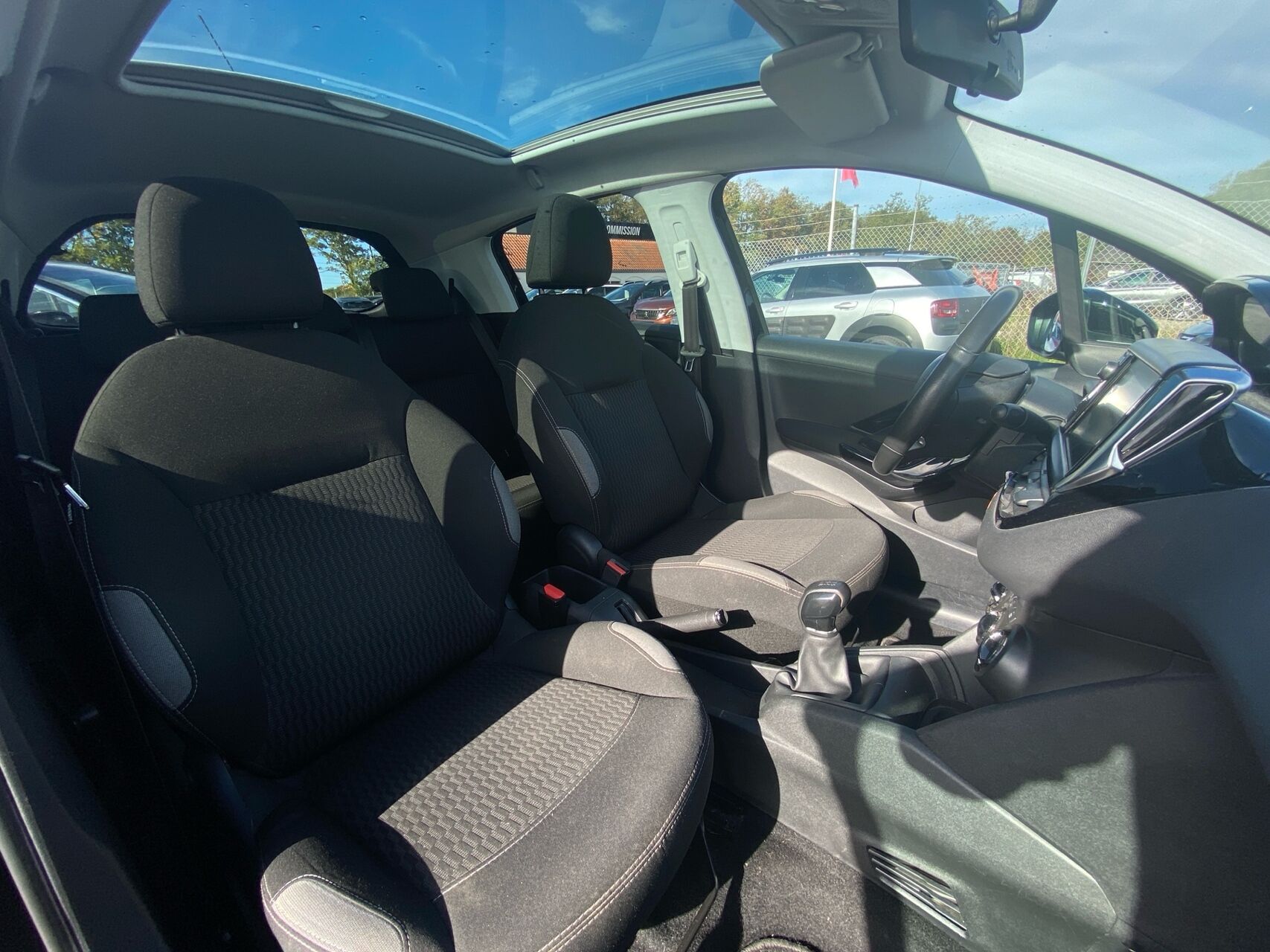 Billede af Peugeot 208 1,6 BlueHDi Chili Sky 100HK 5d