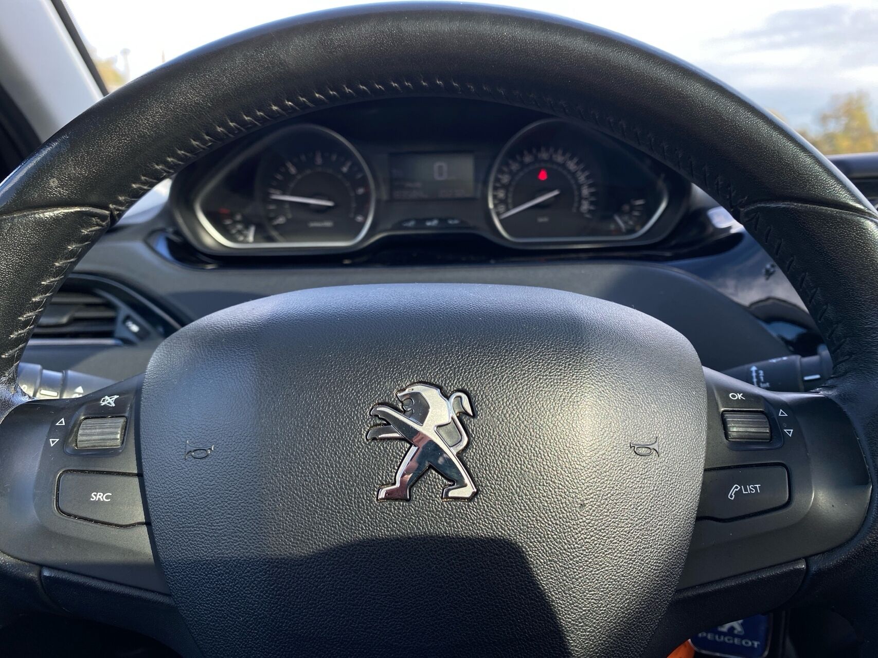Billede af Peugeot 208 1,6 BlueHDi Chili Sky 100HK 5d