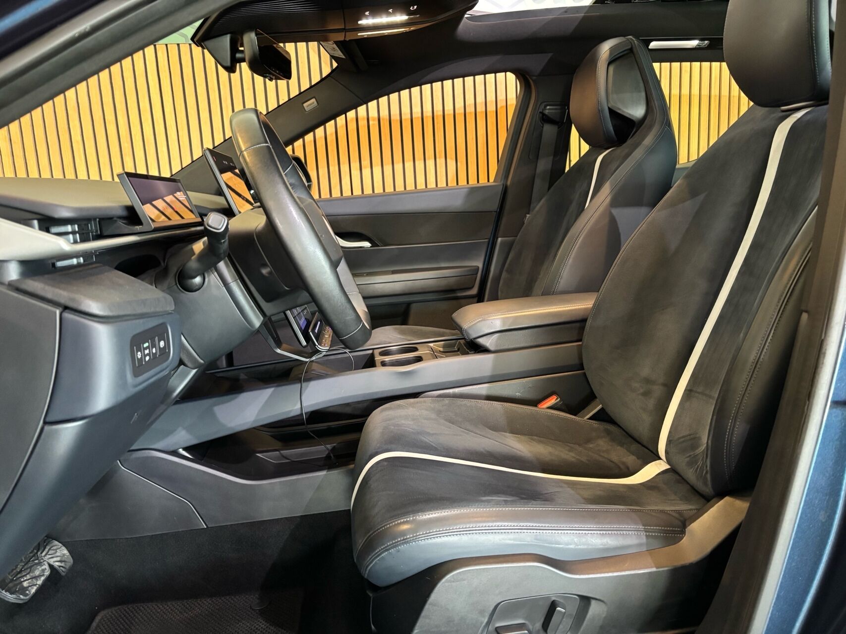 Billede af Fisker Ocean EL One 4x4 557HK 5d Aut.