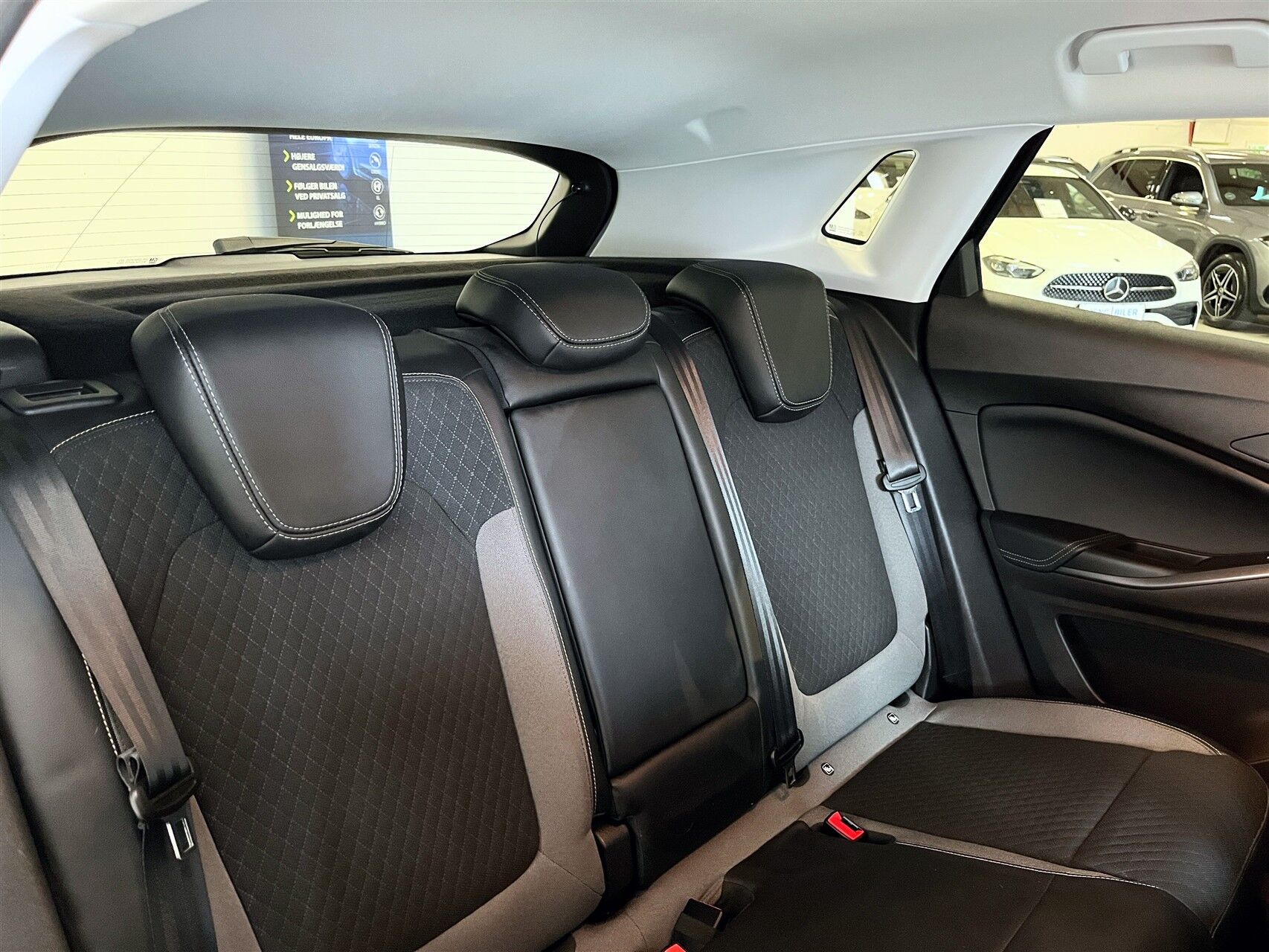 Billede af Opel Grandland X 1,6 PHEV  Plugin-hybrid Cosmo Prestige Pack 225HK 5d 8g Aut.