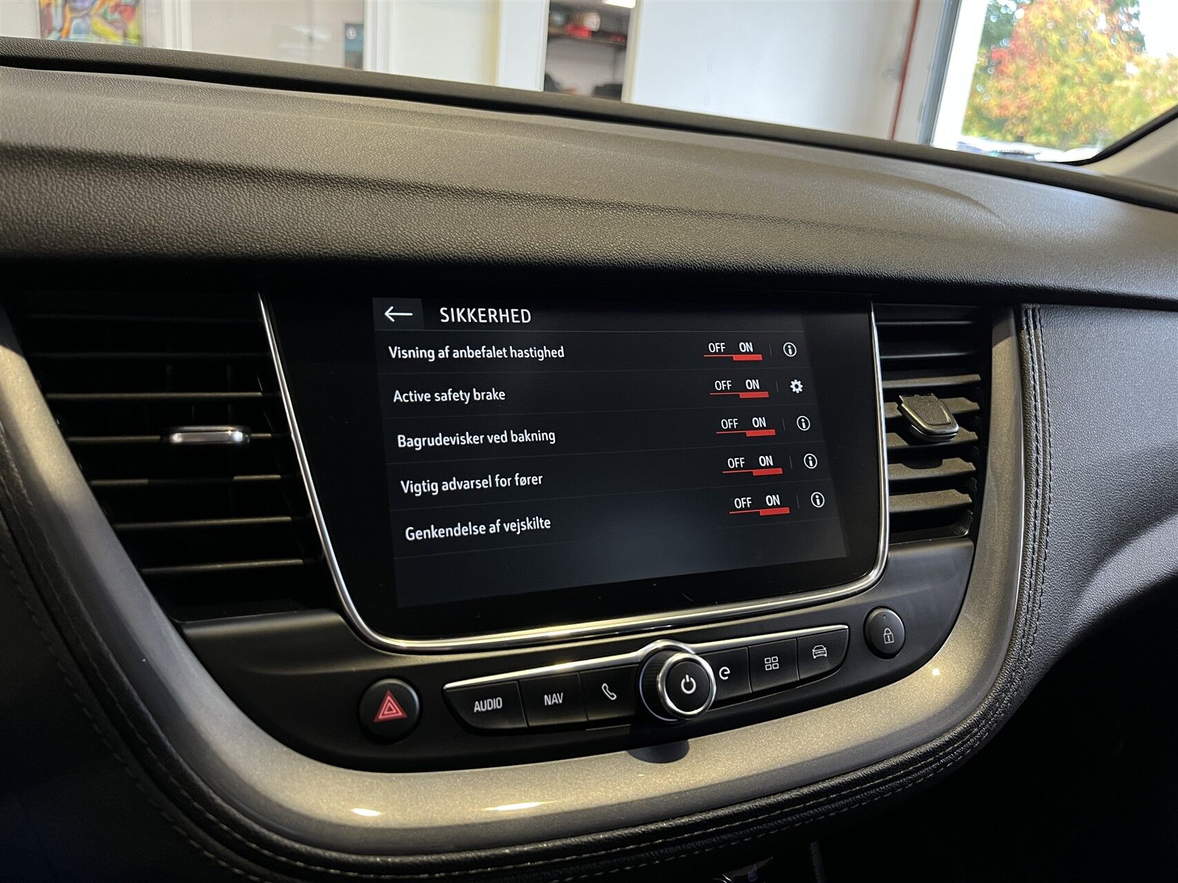 Billede af Opel Grandland X 1,6 PHEV  Plugin-hybrid Cosmo Prestige Pack 225HK 5d 8g Aut.