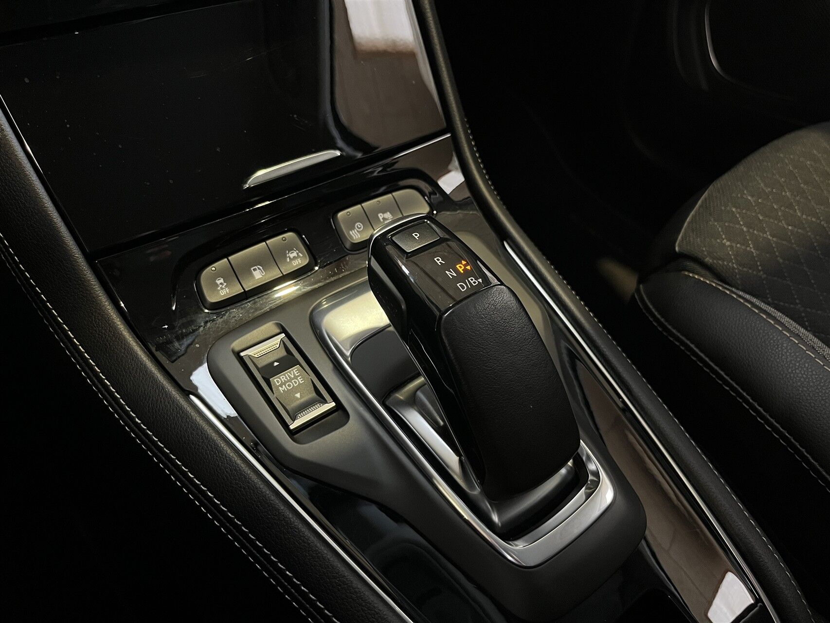 Billede af Opel Grandland X 1,6 PHEV  Plugin-hybrid Cosmo Prestige Pack 225HK 5d 8g Aut.