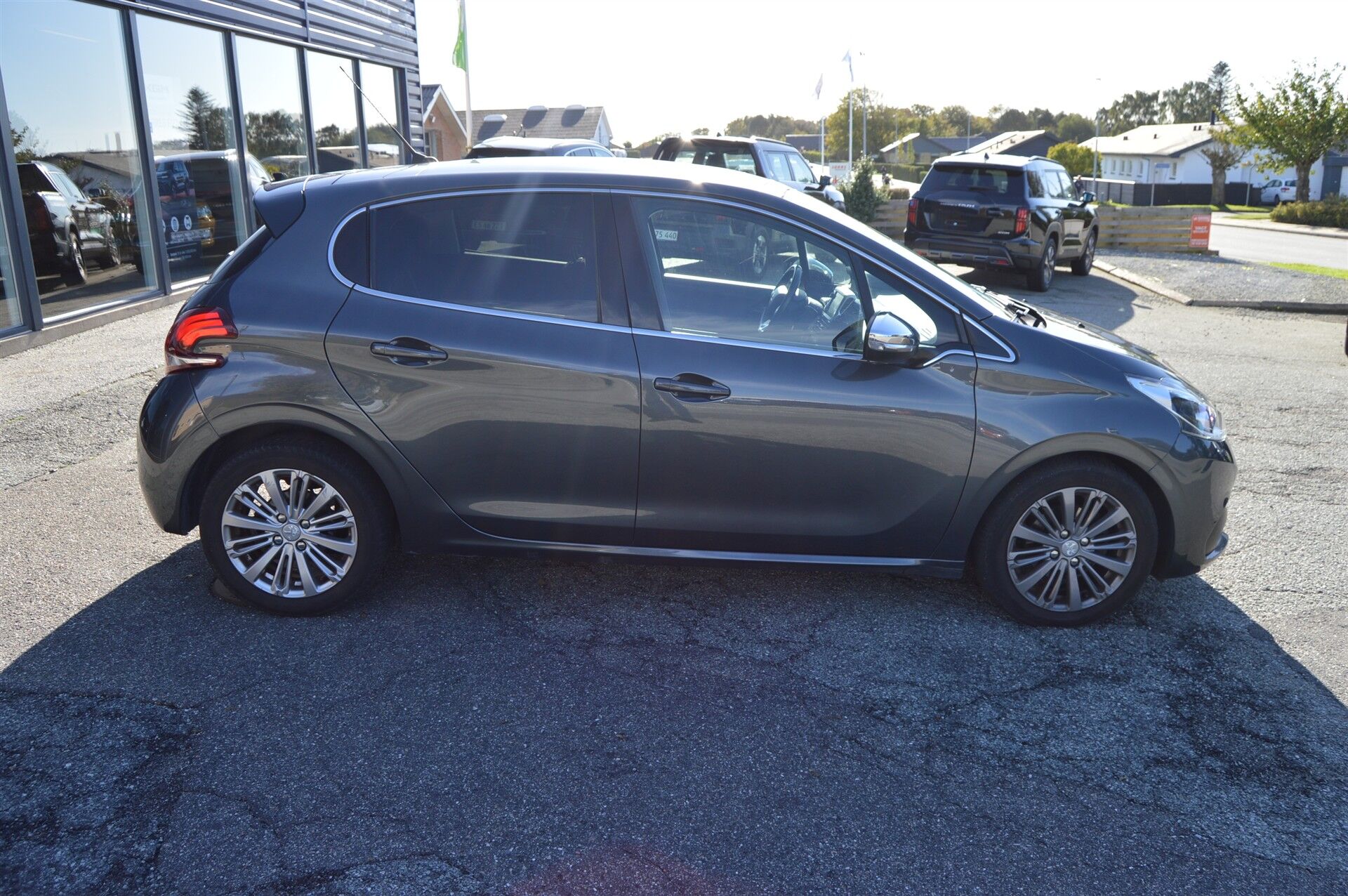 Billede af Peugeot 208 1,6 BlueHDi Desire Sky 100HK 5d