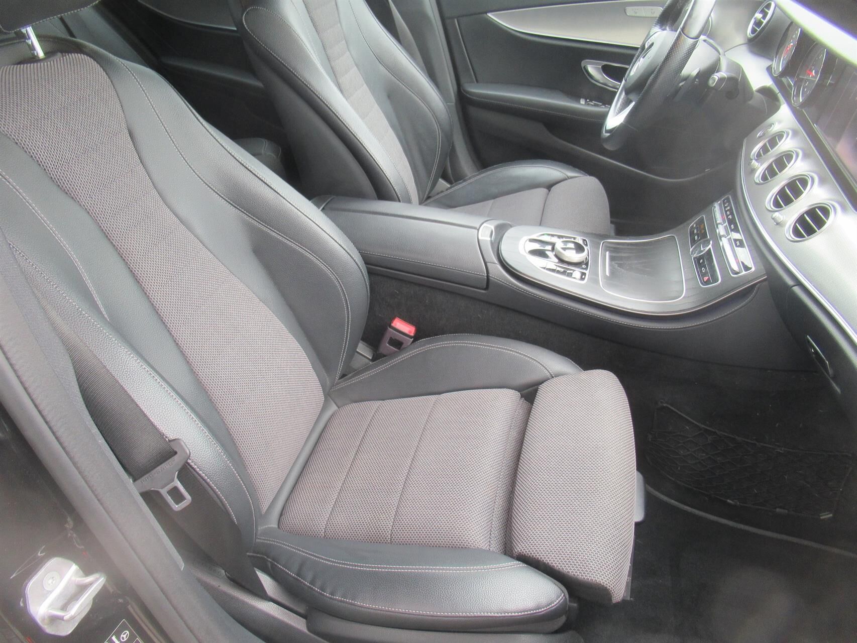 Billede af Mercedes-Benz E220 d 2,0 D Avantgarde 9G-Tronic 194HK Aut.
