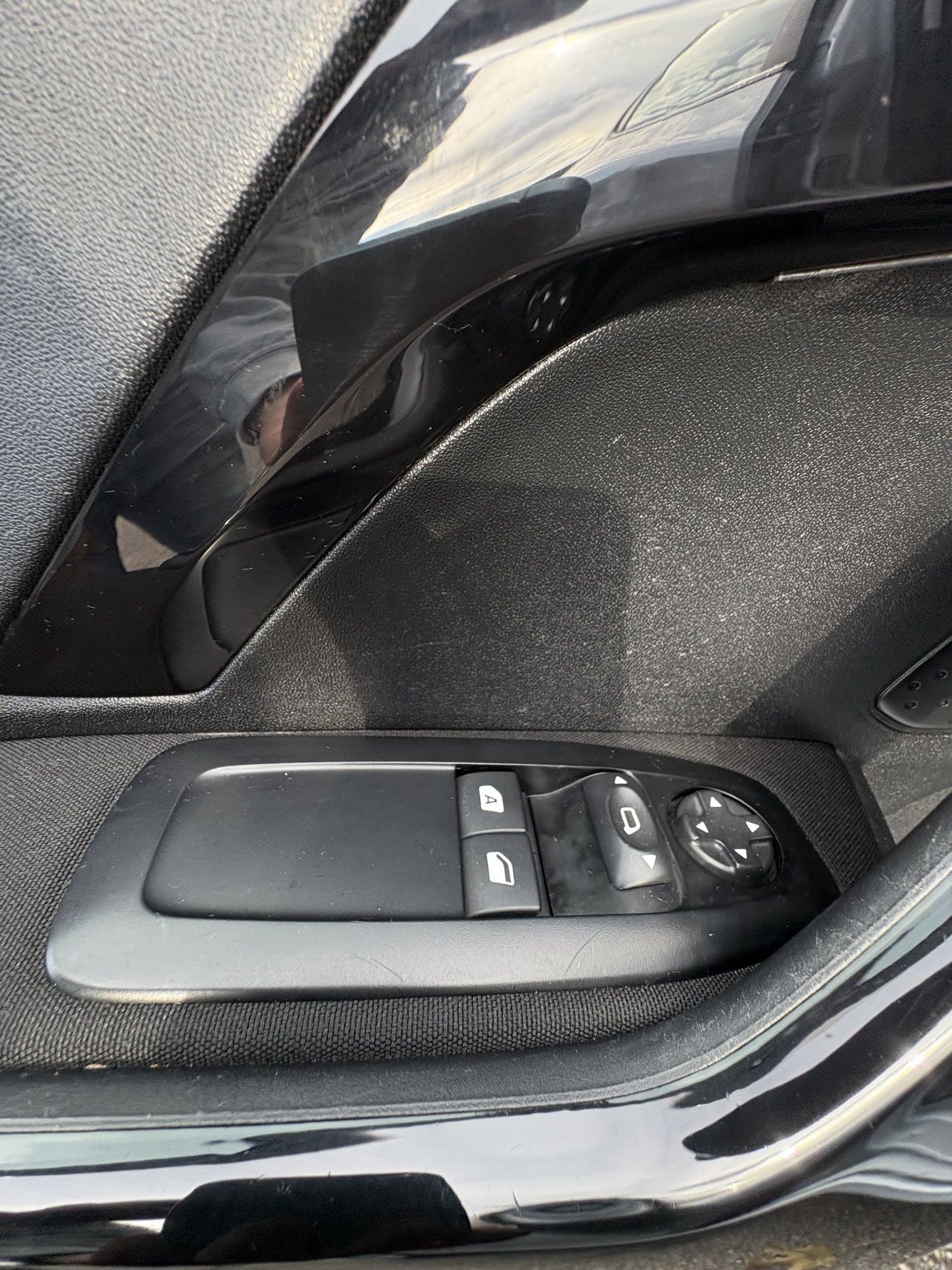 Billede af Peugeot 208 1,2 VTi Active Navi 82HK 5d