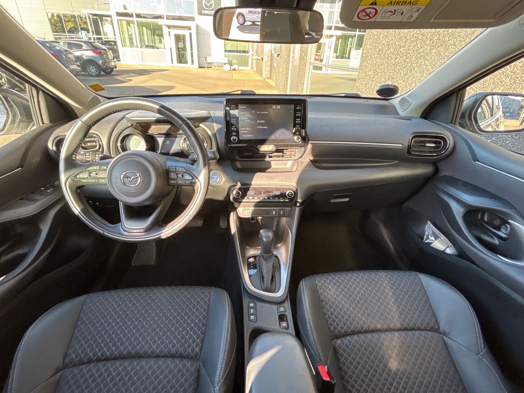 Billede af Mazda 2 1,5 VVT-I  Hybrid Agile Comfort CVT 116HK 5d Trinl. Gear