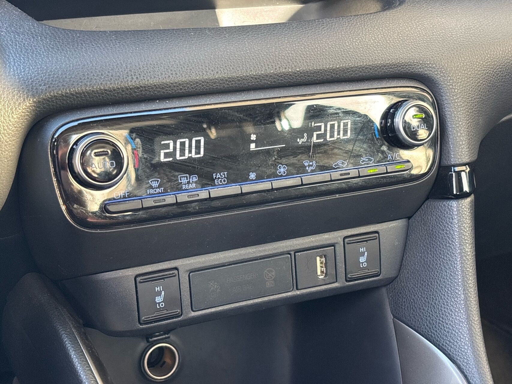 Billede af Mazda 2 1,5 VVT-I  Hybrid Agile Comfort CVT 116HK 5d Trinl. Gear