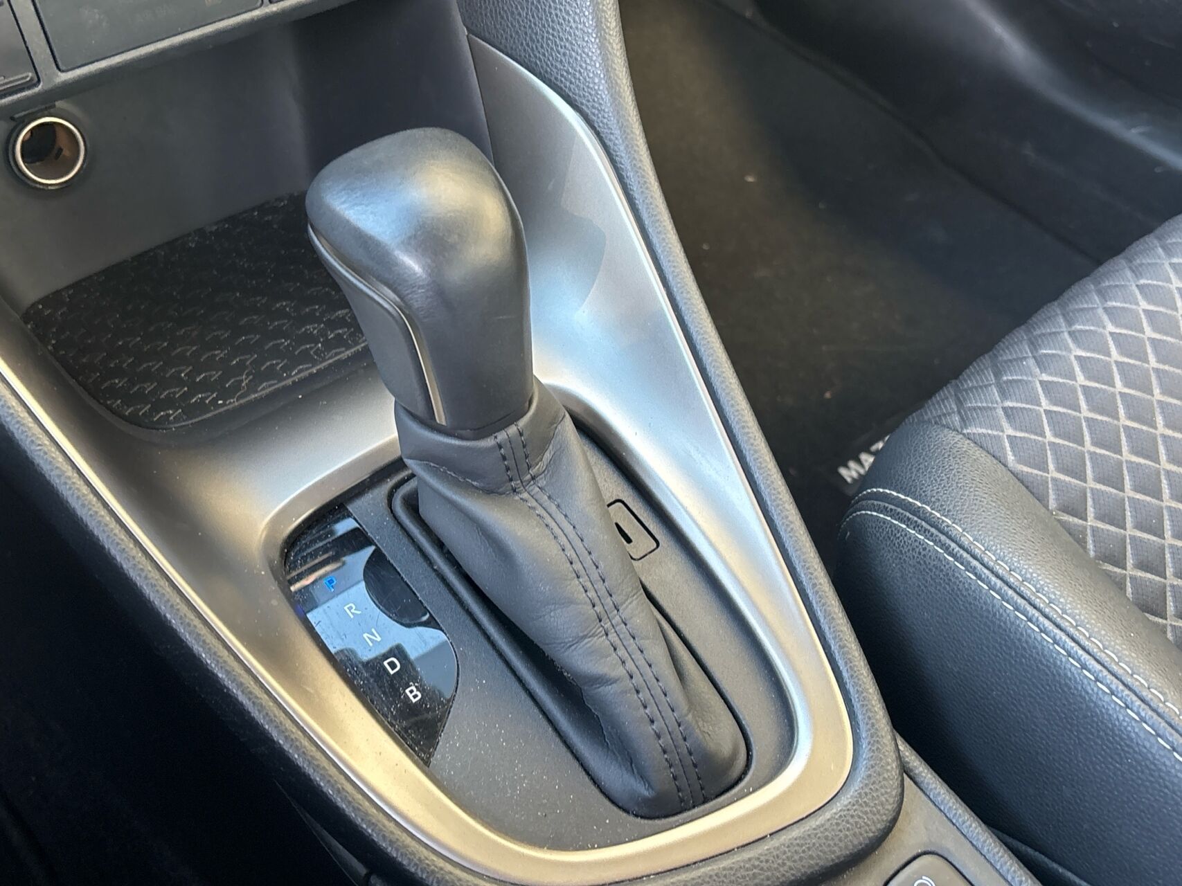 Billede af Mazda 2 1,5 VVT-I  Hybrid Agile Comfort CVT 116HK 5d Trinl. Gear