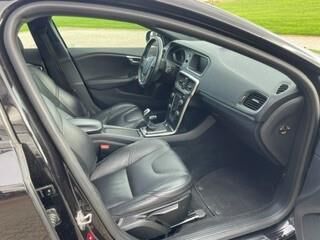 Billede af Volvo V40 2,0 D2 Momentum 120HK 5d 6g