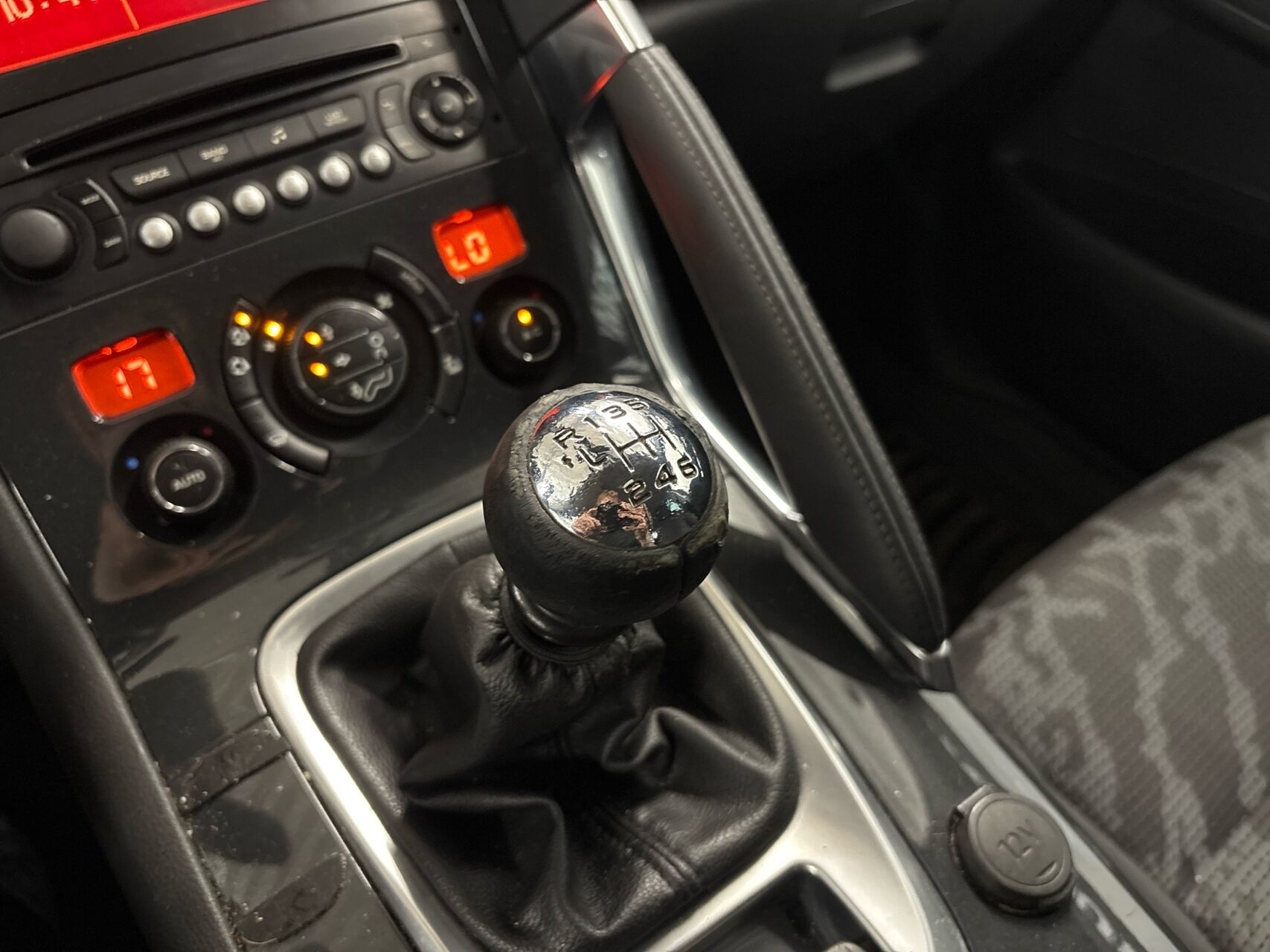 Billede af Peugeot 3008 2,0 HDI FAP Premium Plus 150HK 6g