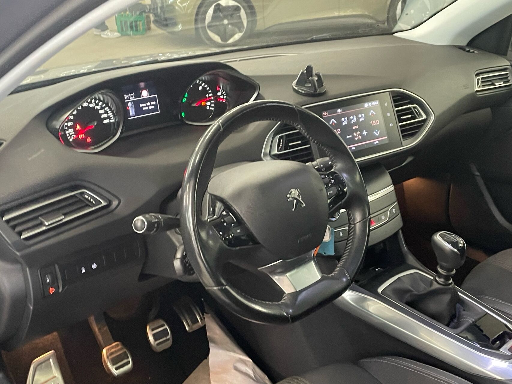 Billede af Peugeot 308 SW 1,5 BlueHDi Selection Sky 130HK Stc 6g