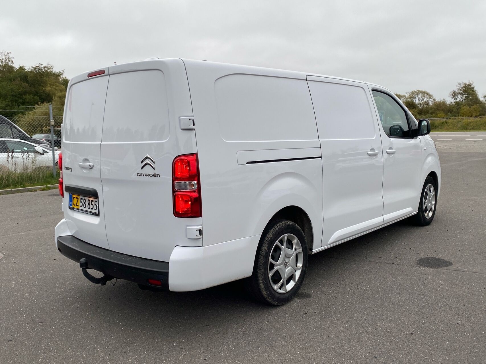 Billede af Citroën Jumpy L3 2,0 Blue HDi Masterline EAT8 145HK Van 8g Aut.