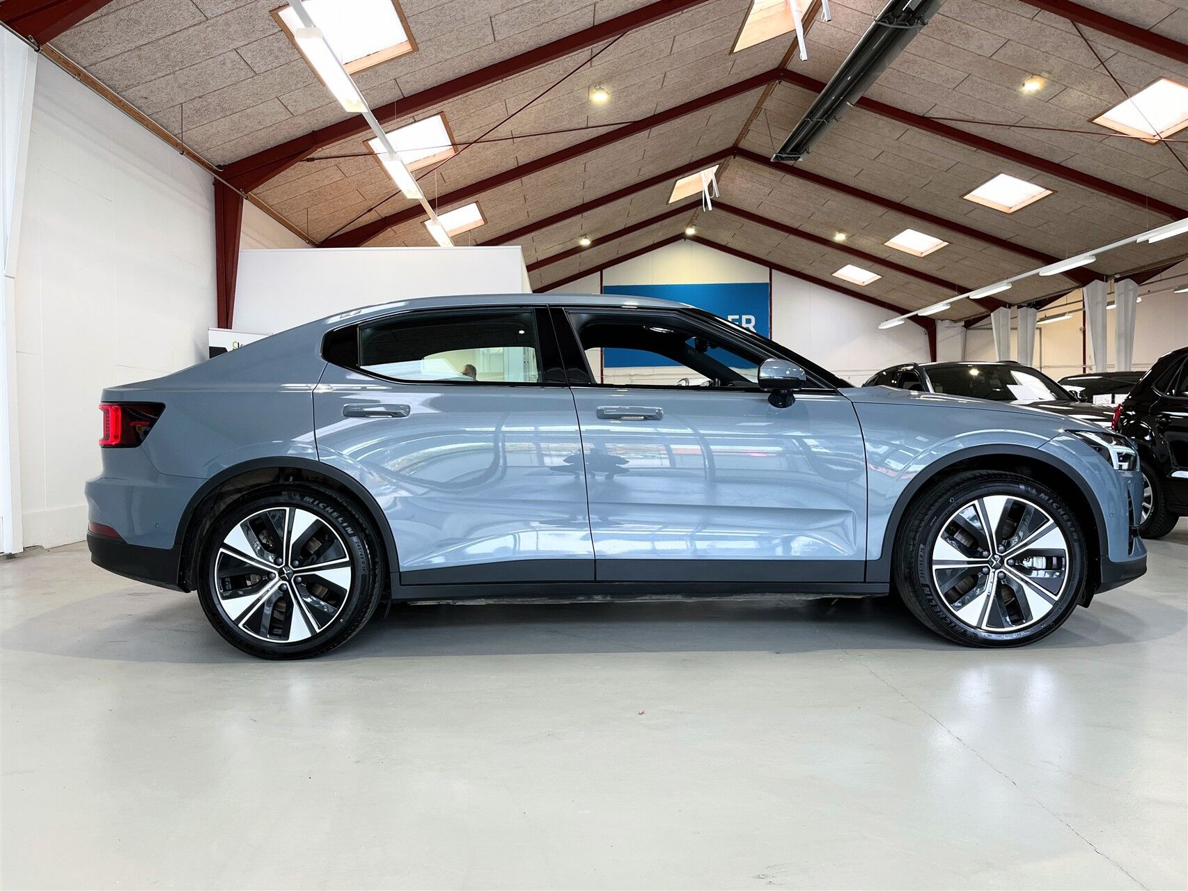 Billede af Polestar 2 EL Long range Single motor Plus 231HK 5d Aut.