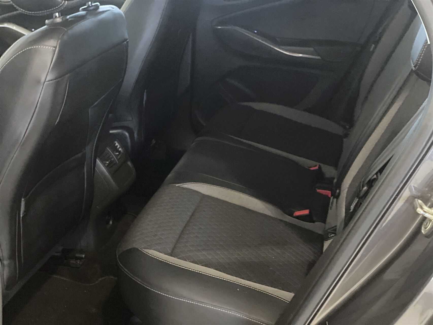 Billede af Opel Grandland X 1,2 T Elegance Start/Stop 130HK 5d 6g