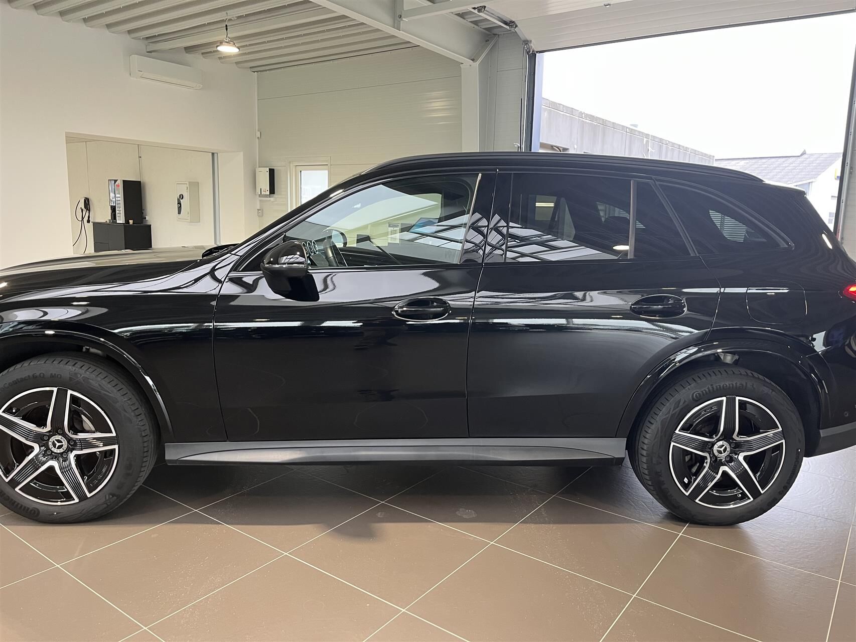 Billede af Mercedes-Benz GLC300 e 2,0 Plugin-hybrid 4Matic 9G-Tronic 313HK 5d 9g Aut.