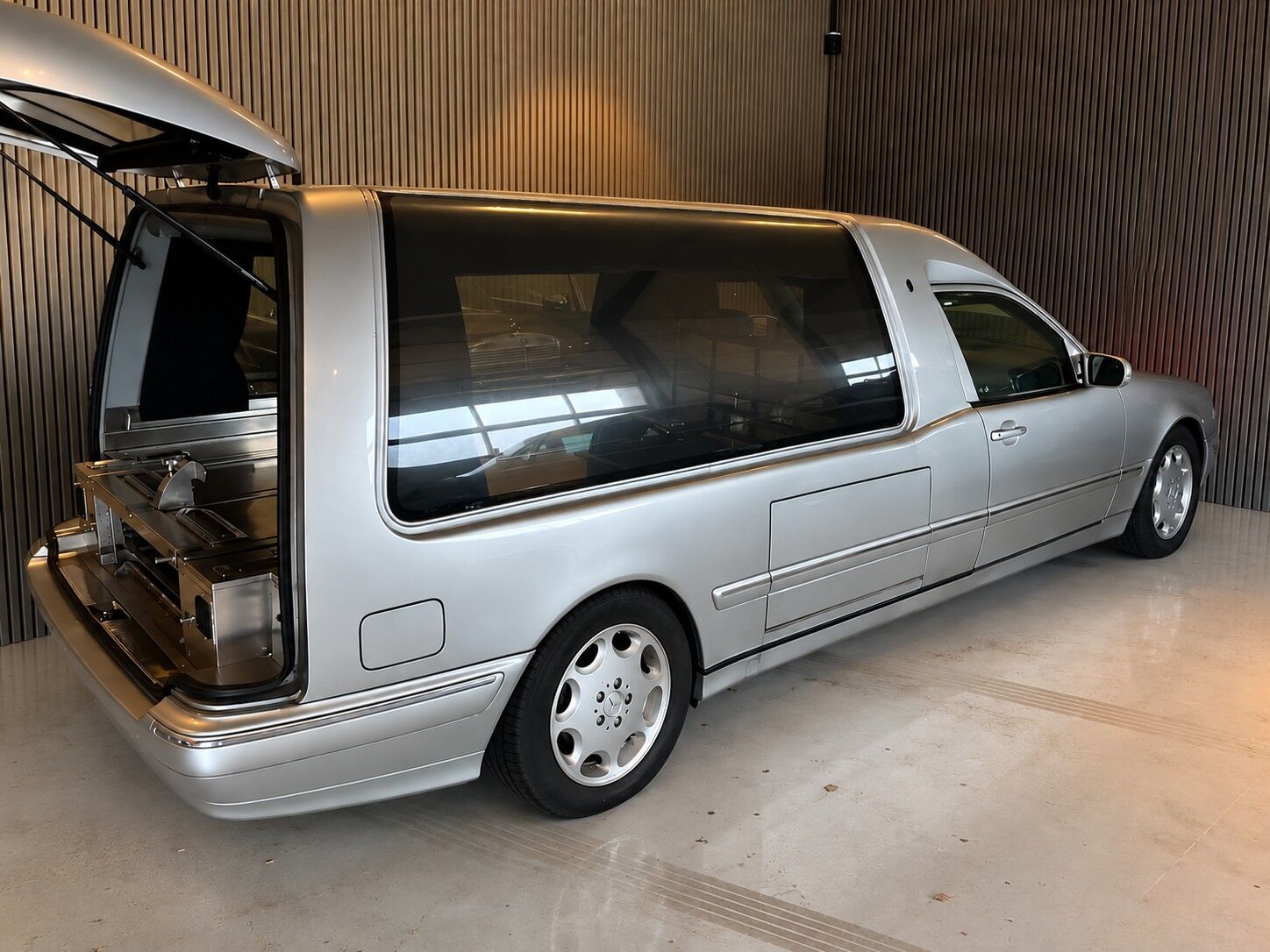 Billede af Mercedes-Benz E270 d T 2,7 CDI Avantgarde 177HK Stc Aut.