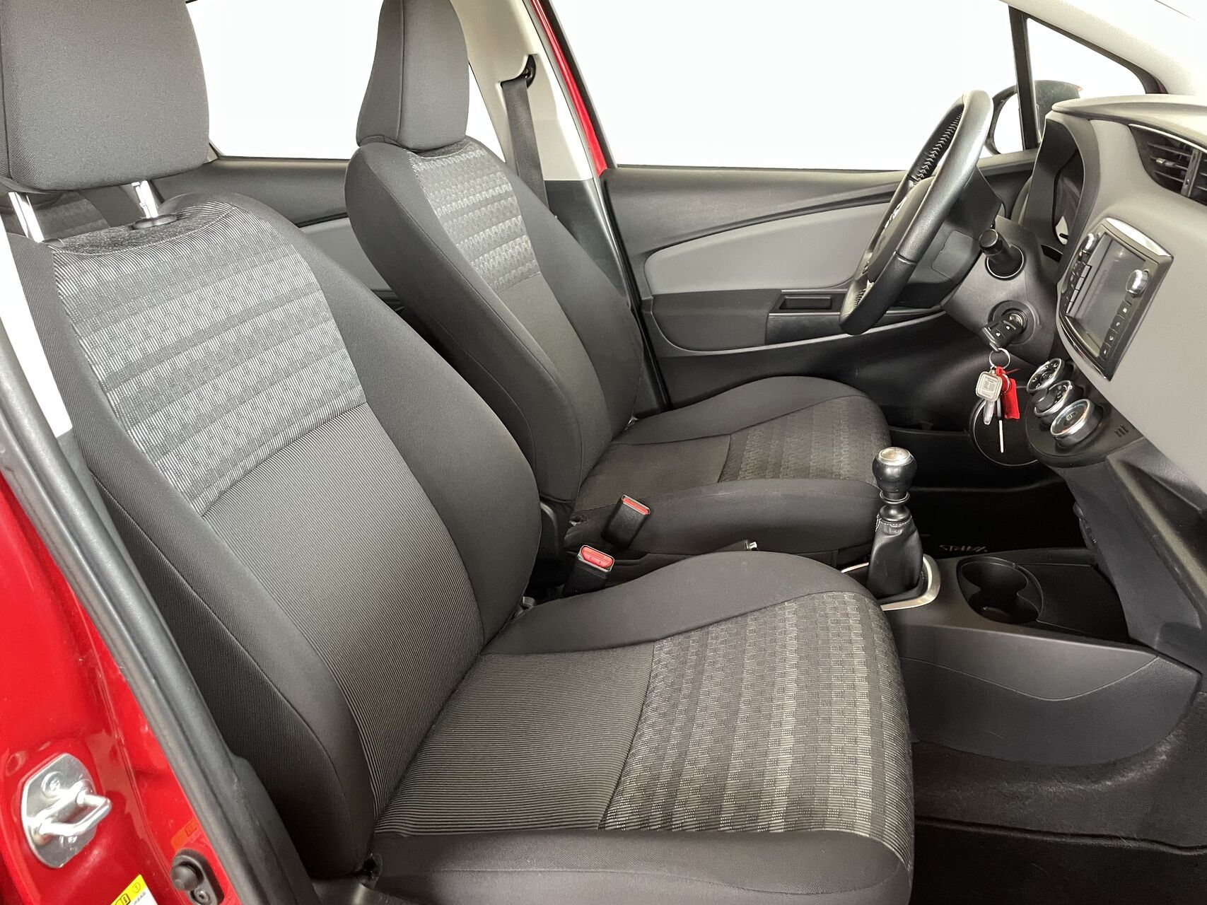 Billede af Toyota Yaris 1,3 VVT-I T2 100HK 5d 6g