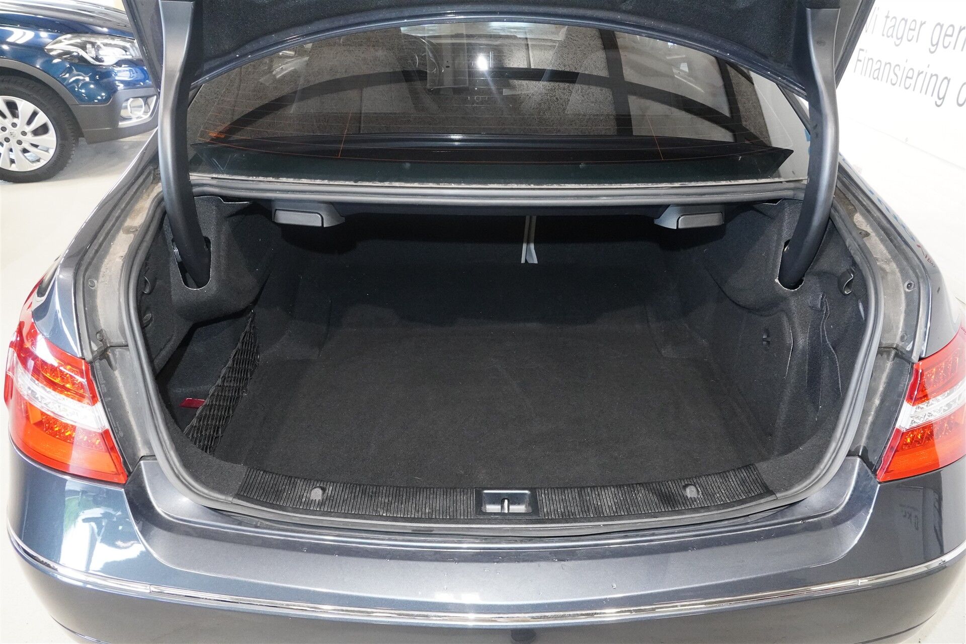 Billede af Mercedes-Benz E250 1,8 CGI BlueEfficiency 204HK 2d Aut.