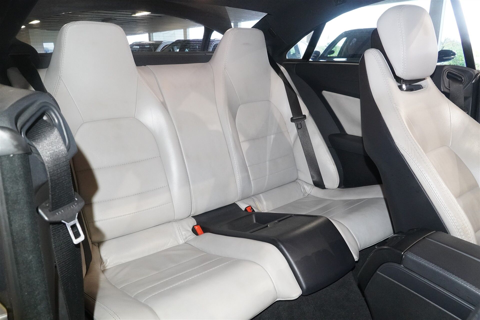 Billede af Mercedes-Benz E250 1,8 CGI BlueEfficiency 204HK 2d Aut.